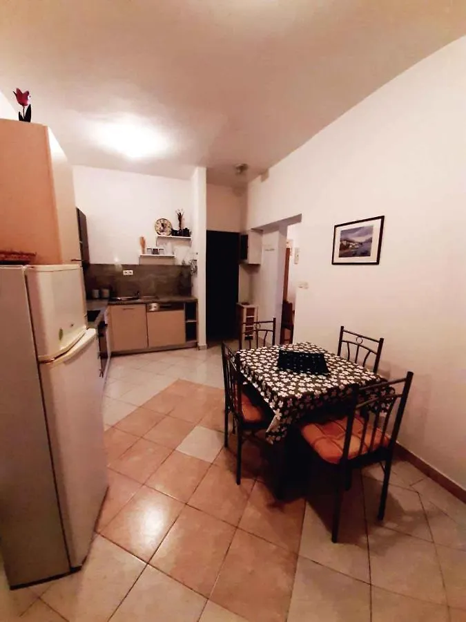 Apartments In Dramalj 43211