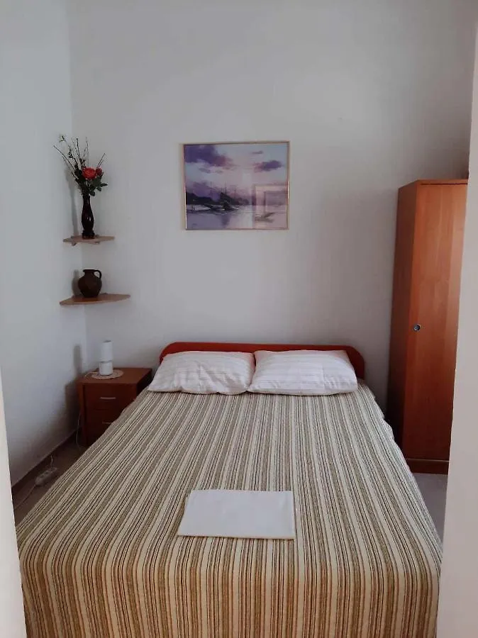Apartments In Dramalj 43211