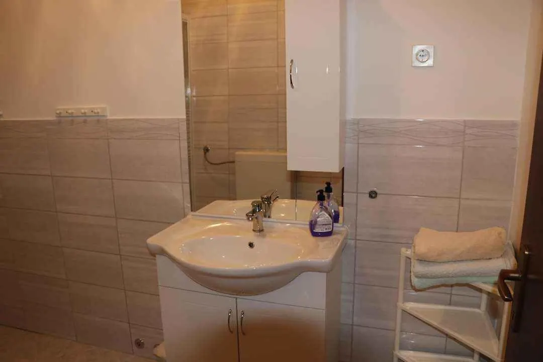Apartments In Dramalj 43211
