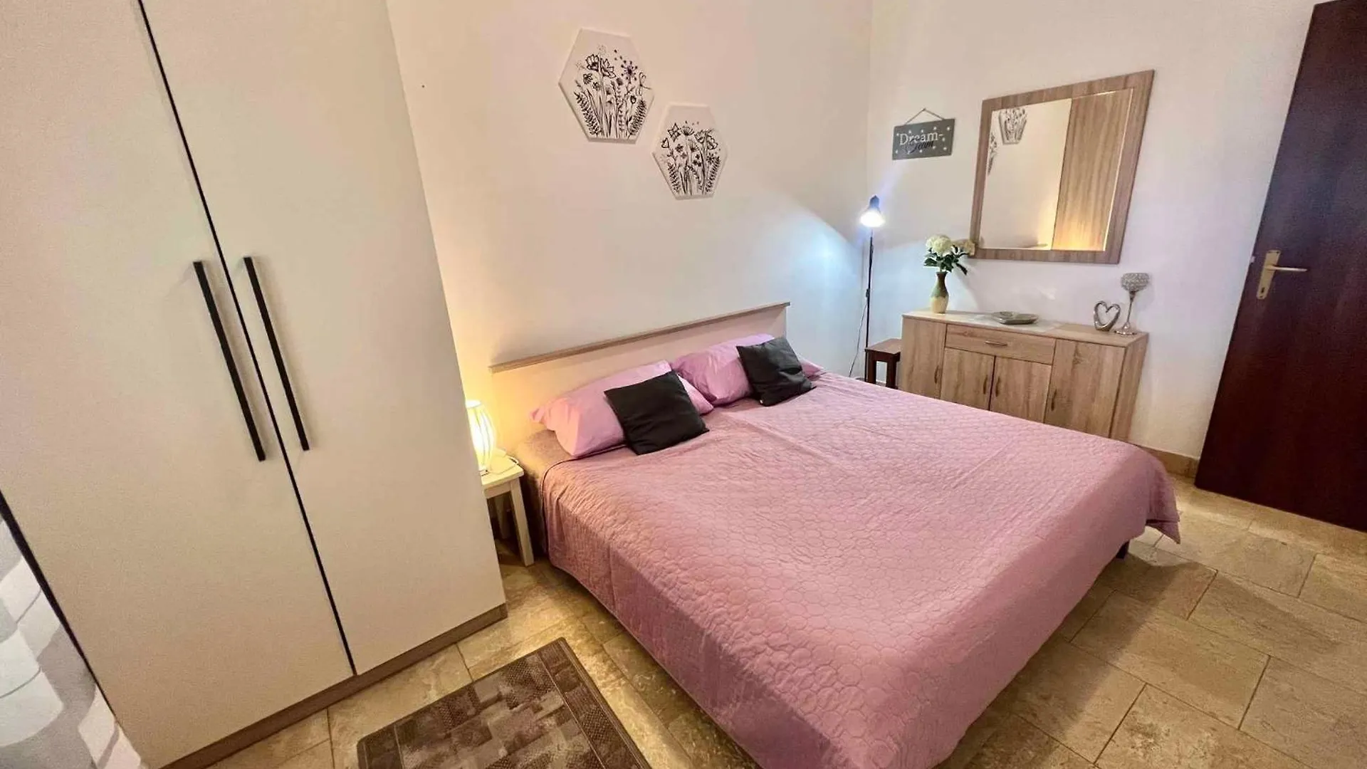 Apartments In Dramalj 43211