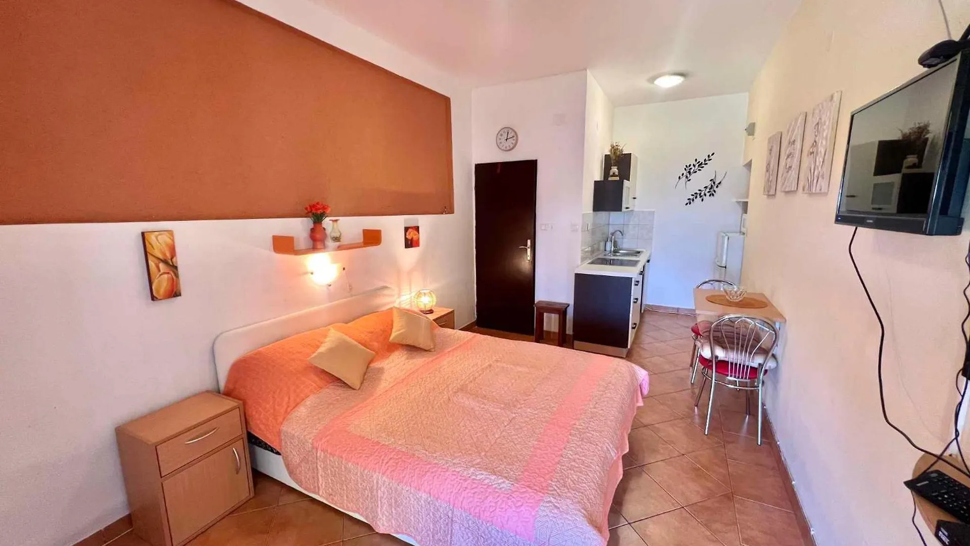 Apartments In Dramalj 43211