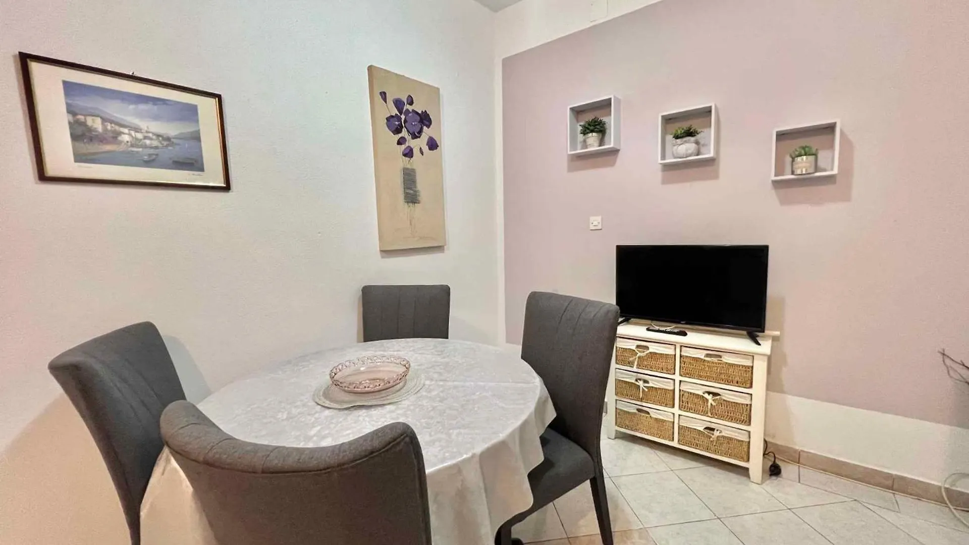 Apartments In Dramalj 43211